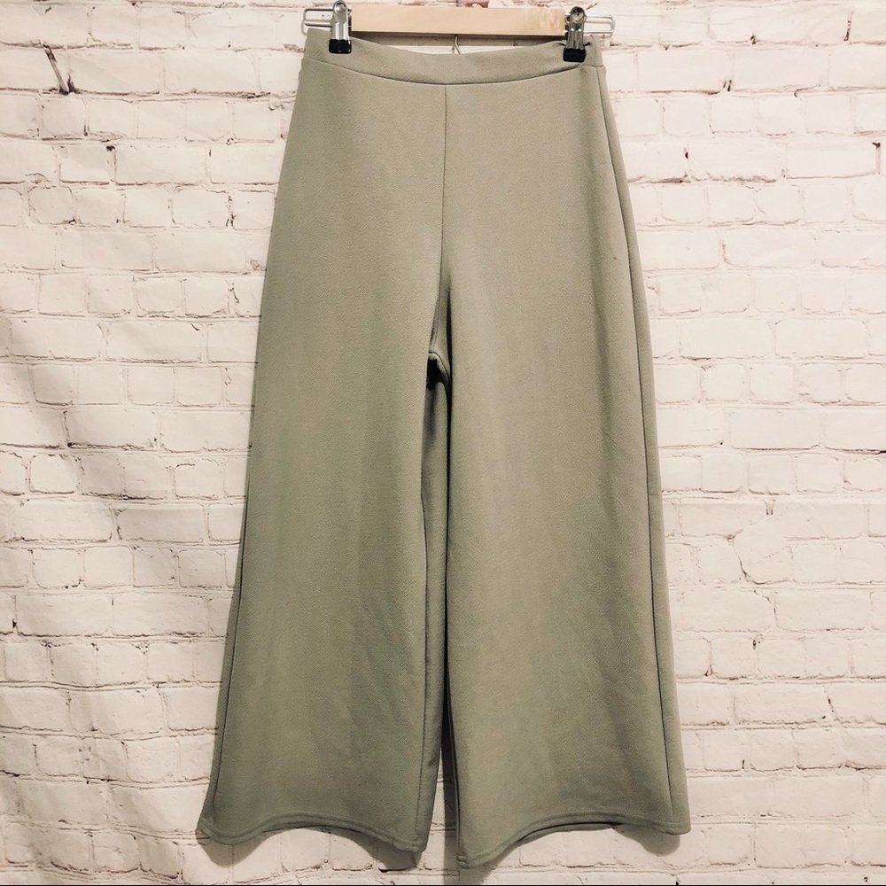 BOOHOO GREY NEUTRAL BASIC CULOTTES CASUAL CROPPED PANTS SIZE SMALL